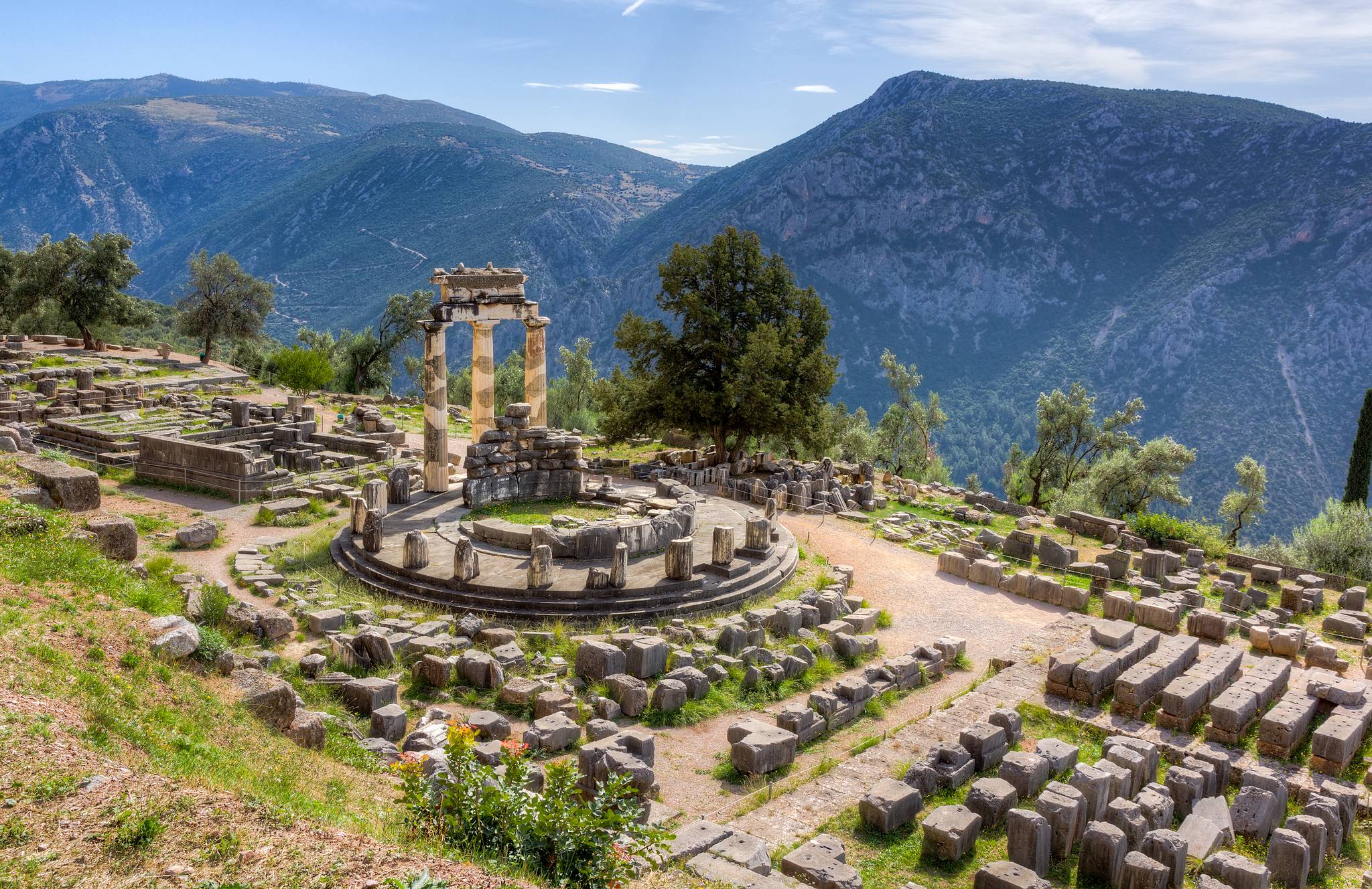 santuario delfi grecia