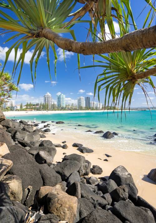 spiaggia vicina alla citta in australia
