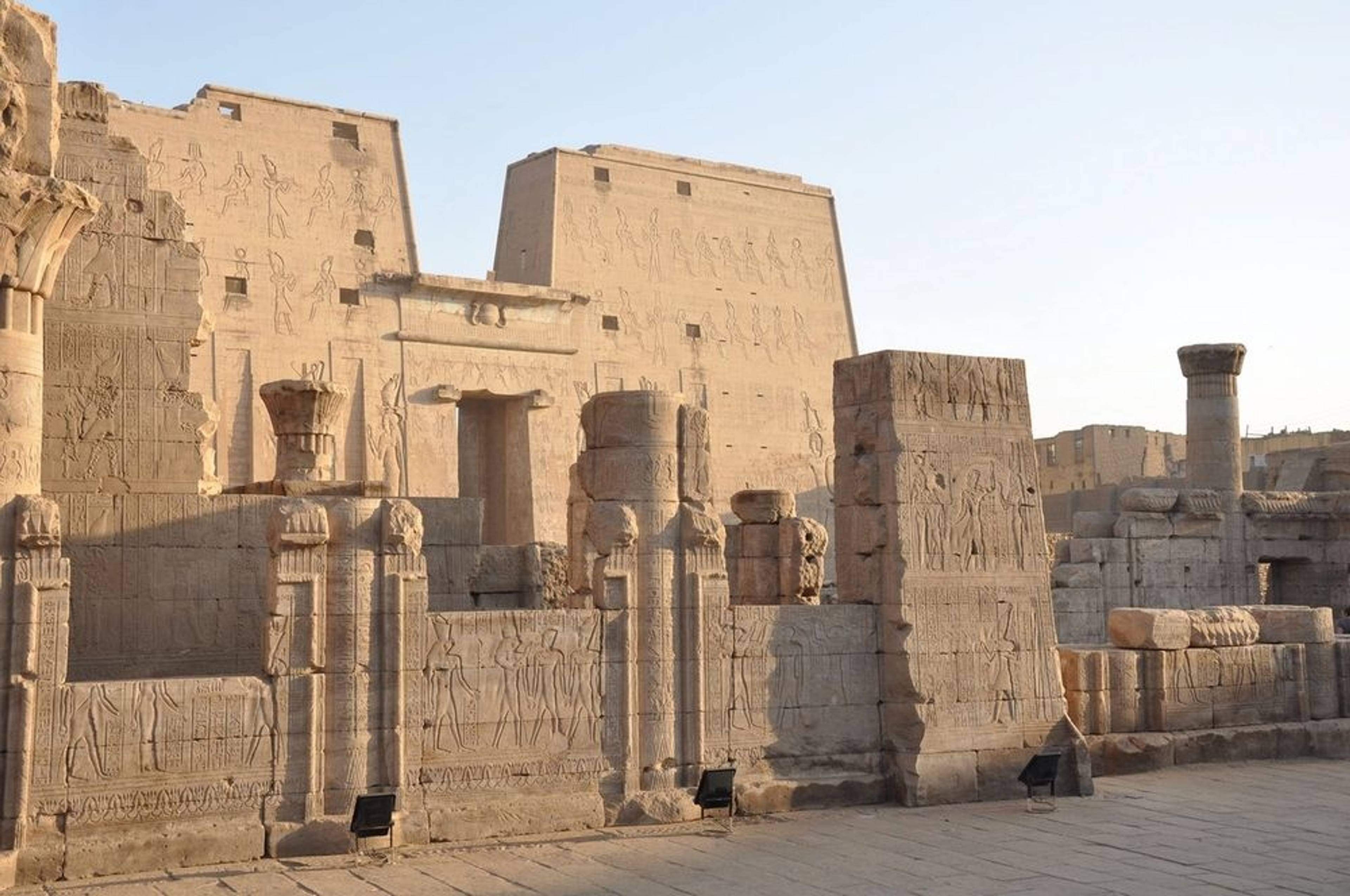 Antico complesso museale egizio
