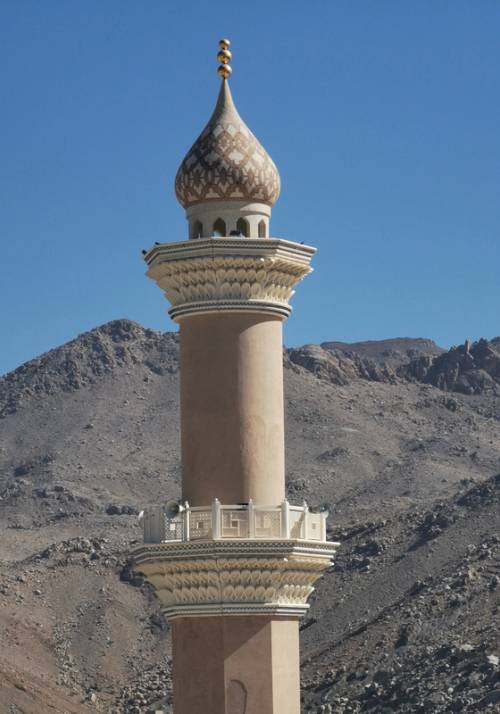 moschea nel deserto a nizwa
