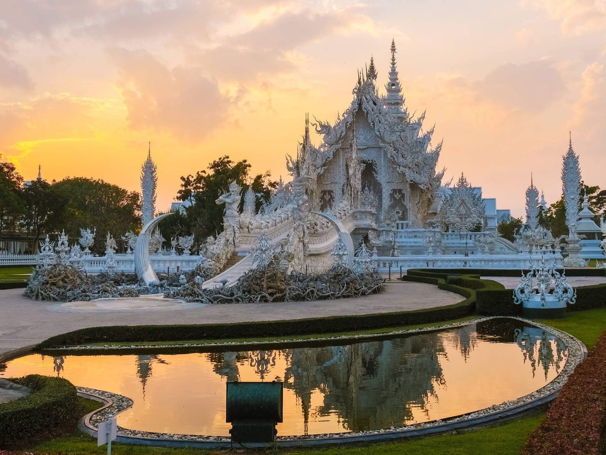 Esplorando la Thailandia del nord cover