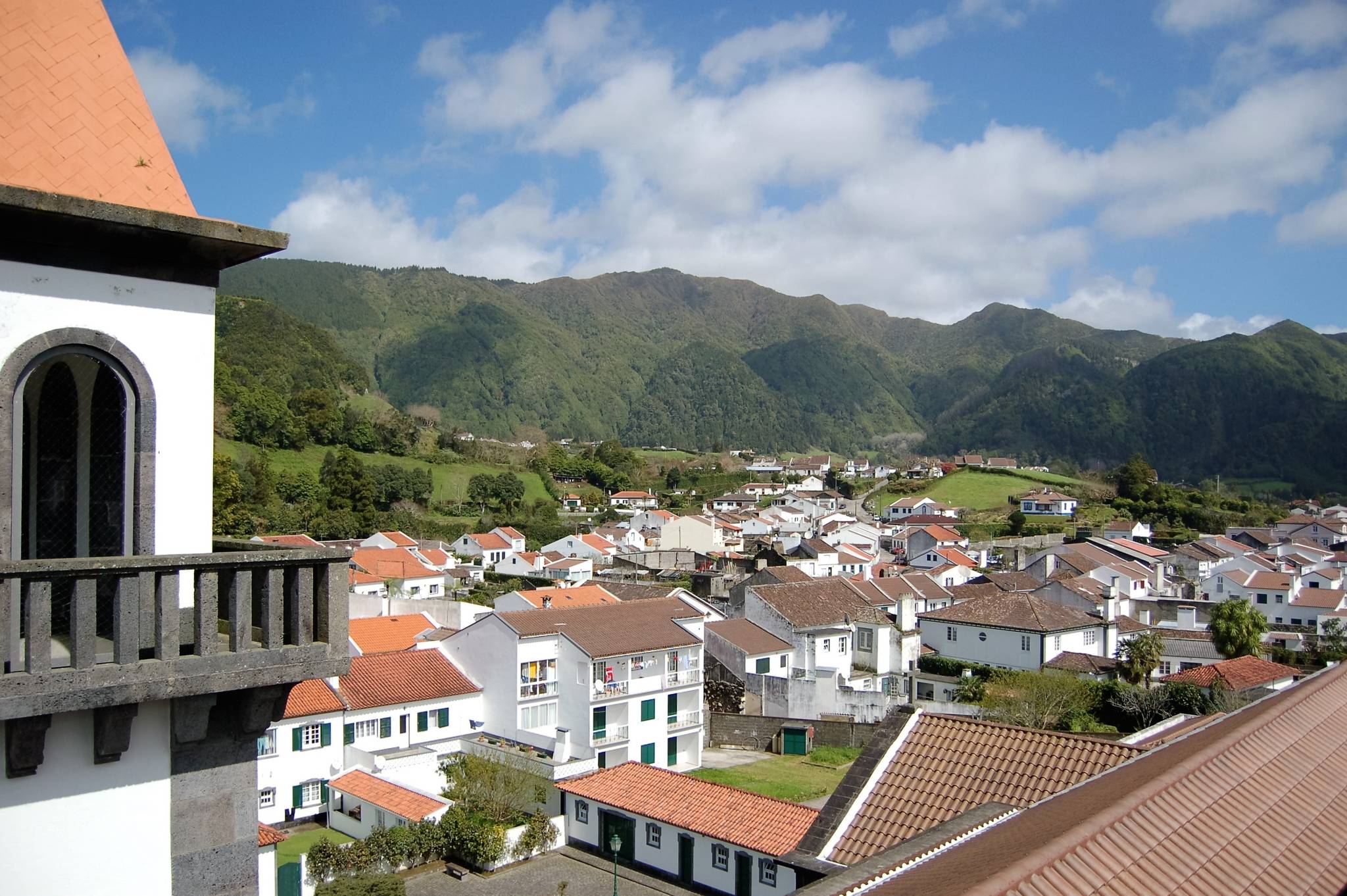 PONTA DELGADA – FURNAS – LAGOA DAS FURNAS – PICO DOS MILHOS – FURNAS – TERRA NOSTRA PARK – PONTA DELGADA