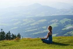 ritiro yoga in montagna in trentino