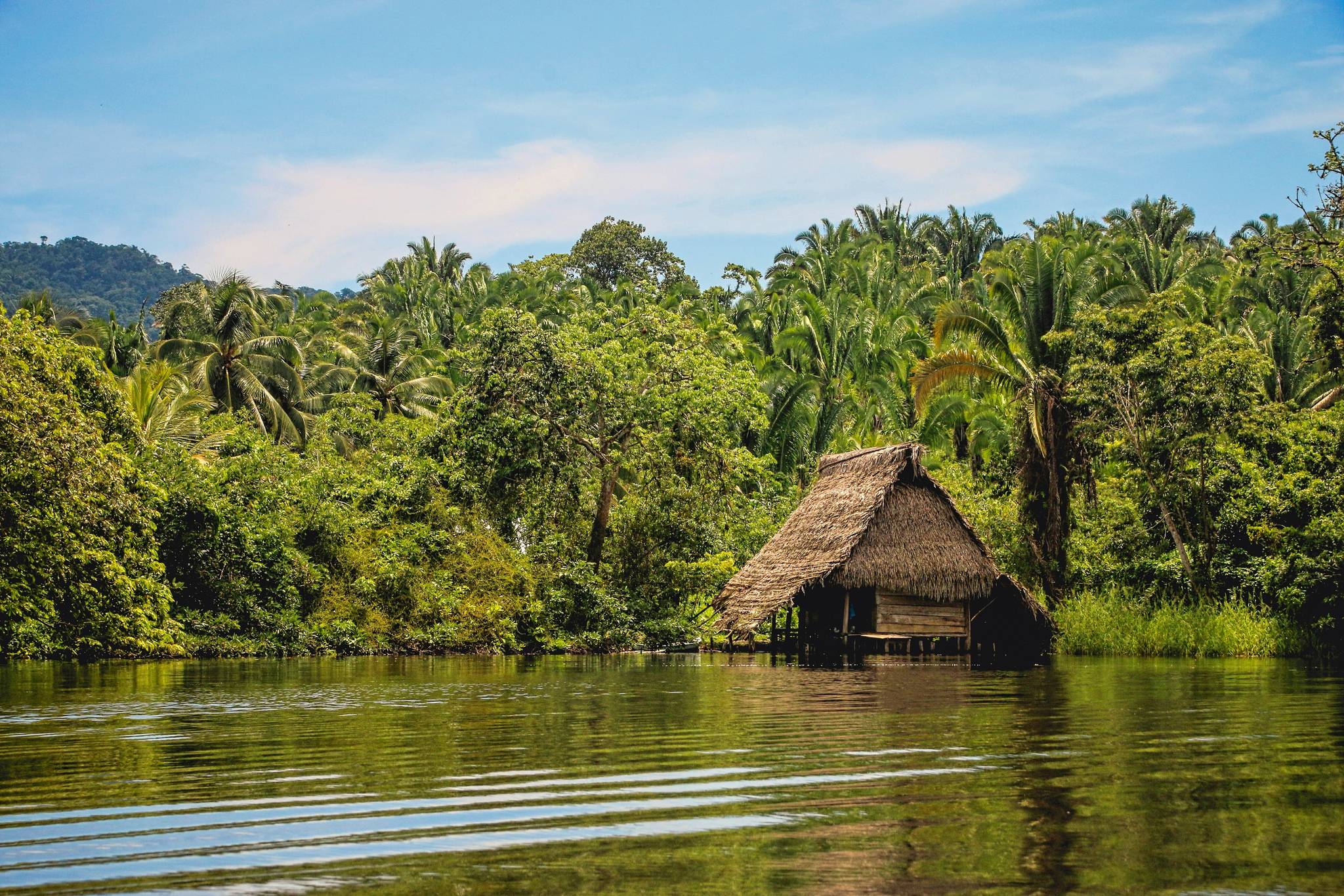 Capanna nel Rio Dulce