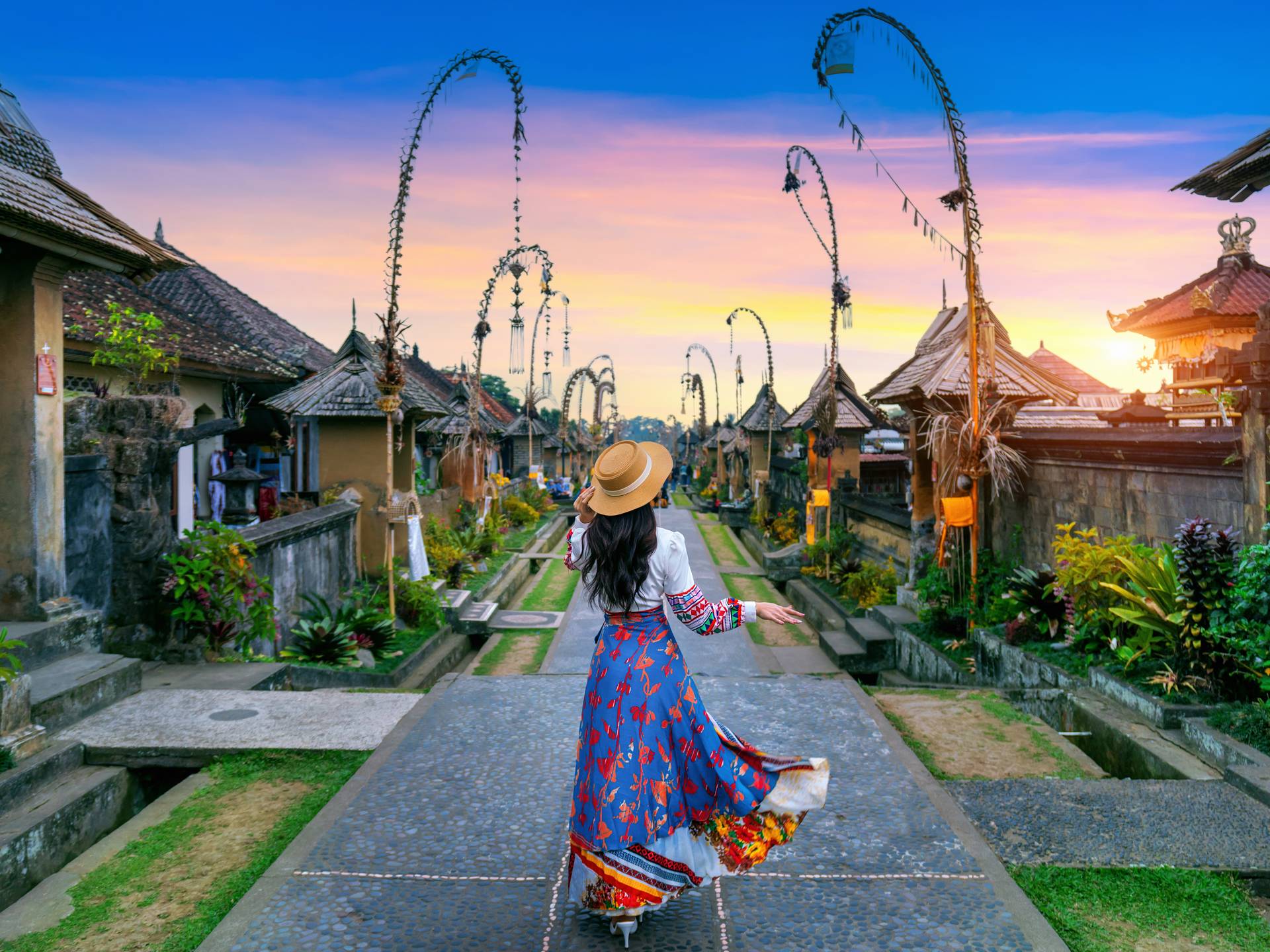 Viaggio tra le meraviglie di Giava e Bali cover