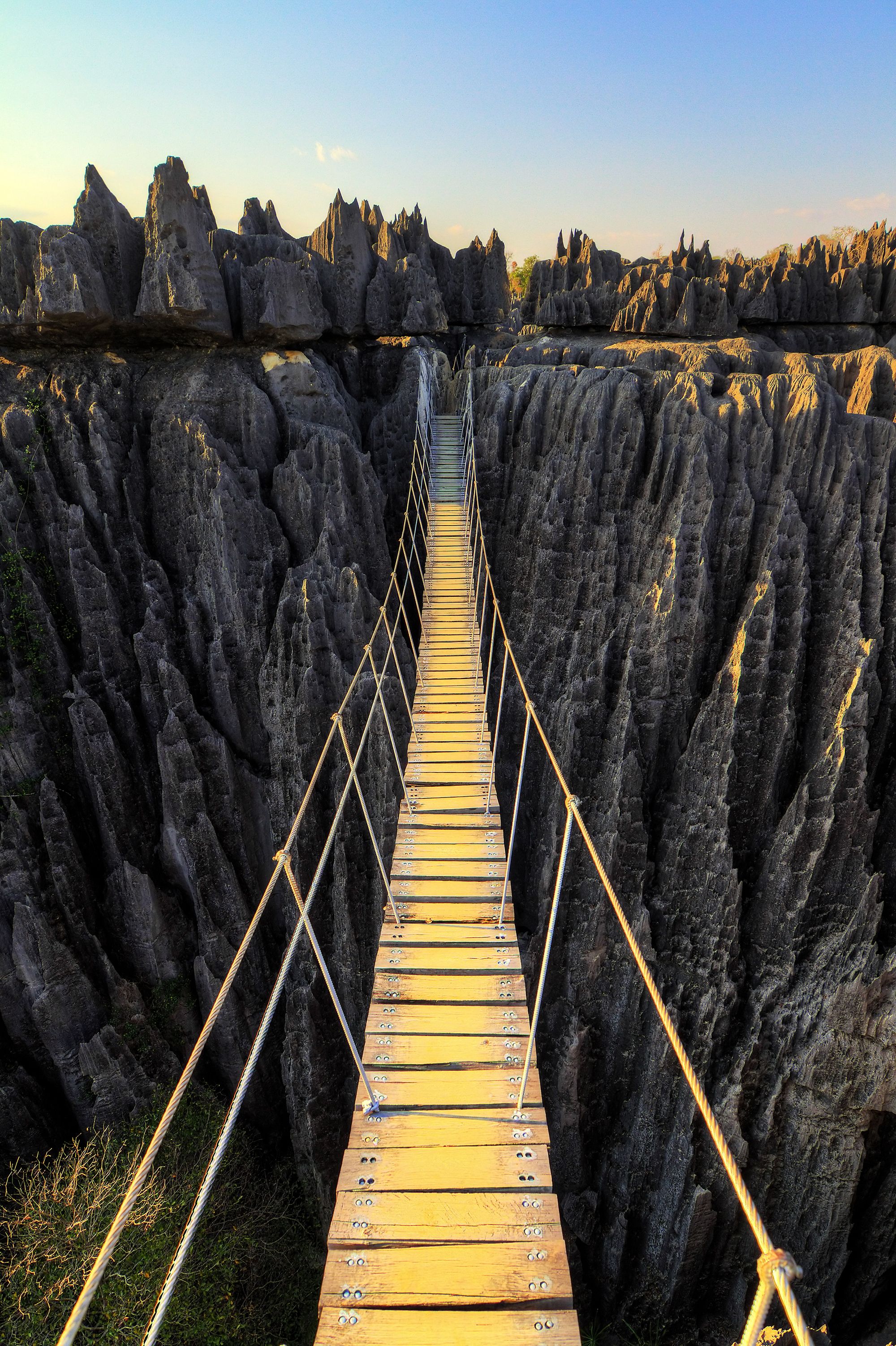 ponte tibetano nel tsingy rouge canyon