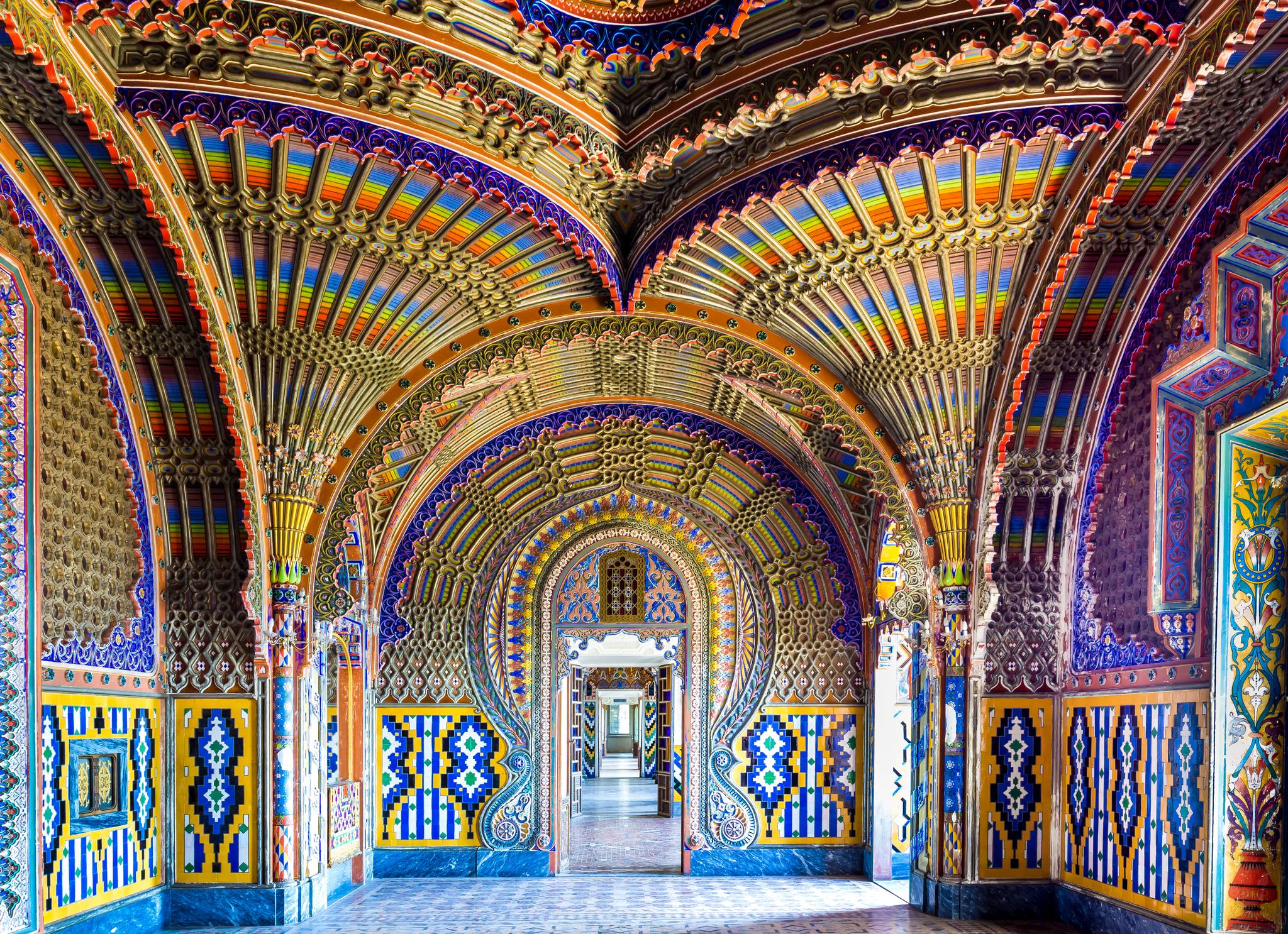 interno castello di sammezzano