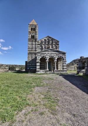 basilica di saccargia sardegna
