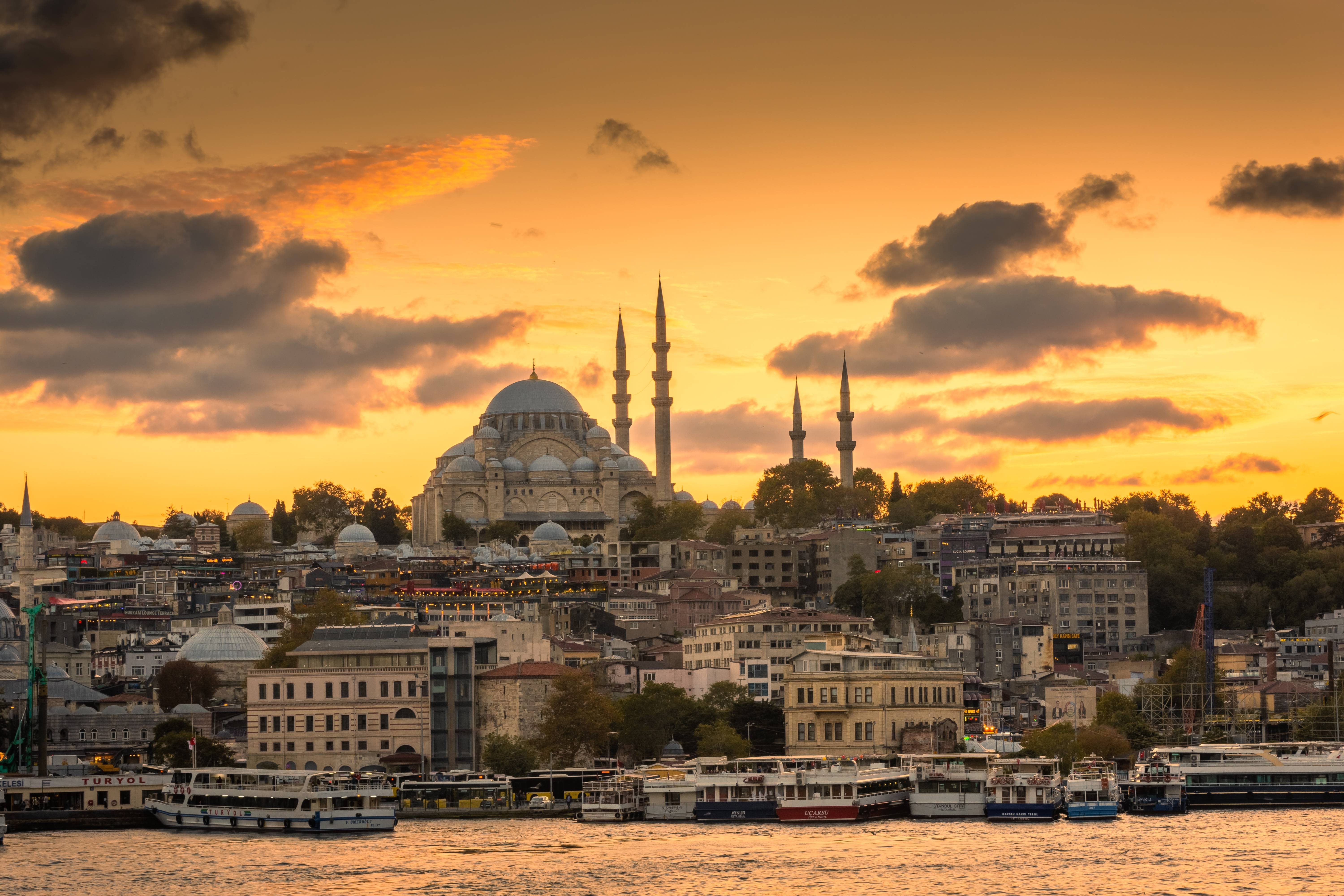 istanbul al tramonto