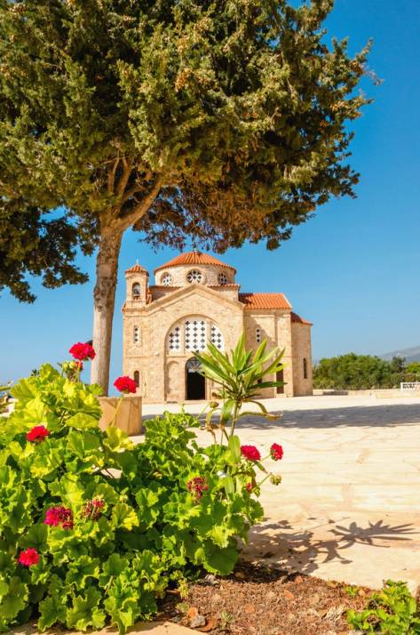 chiesa sul mare cipro