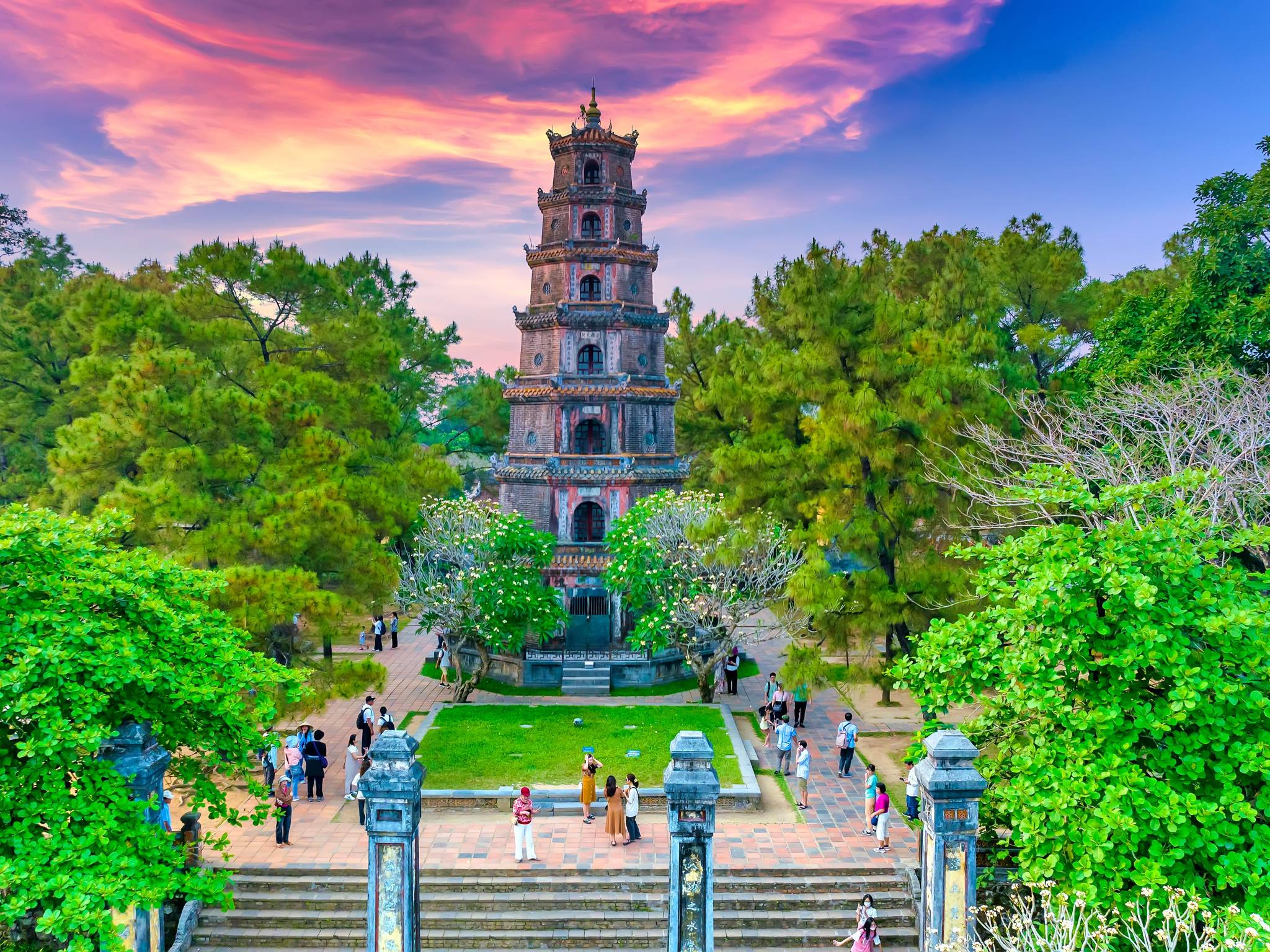 Tour dalla Cambogia al Vietnam cover