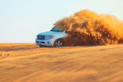 Jeep nel deserto di Dubai