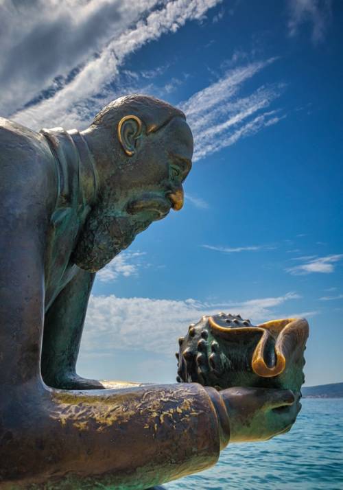 statue Croatia Zadar