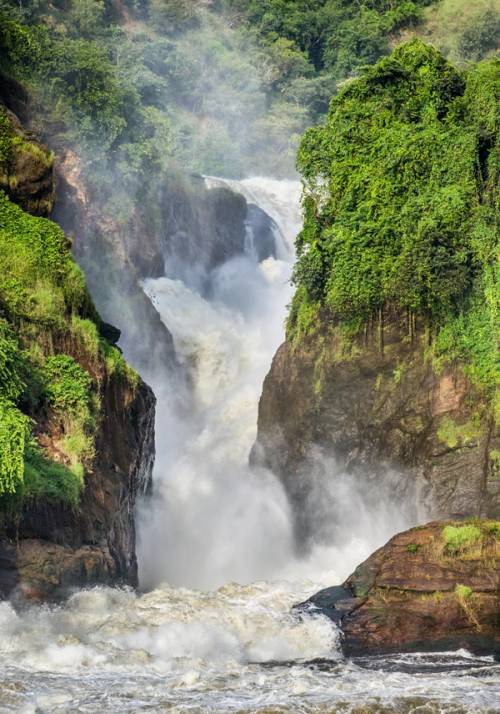cascate in uganda