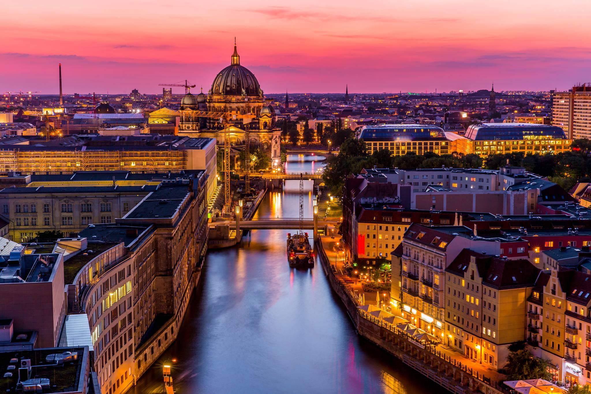 panorama di berlino al tramonto