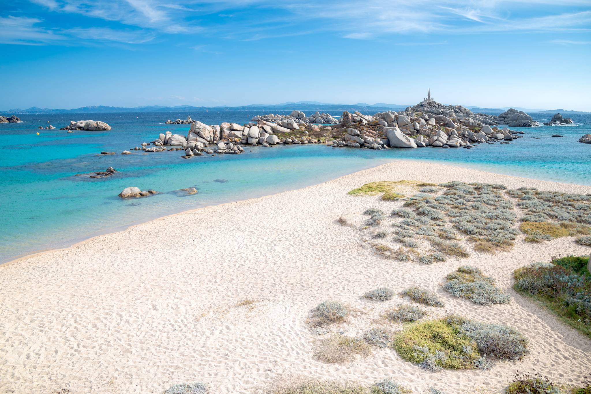 spiaggia isola di lavezzi in corsica