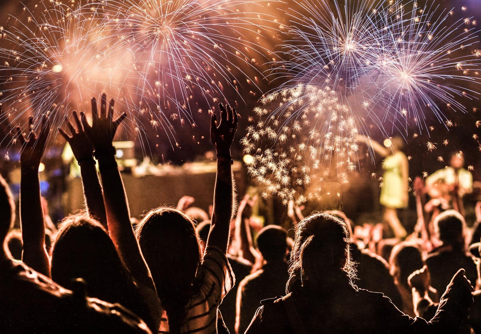 Come si festeggia Capodanno nel mondo? 6 Curiose tradizioni | Tramundi