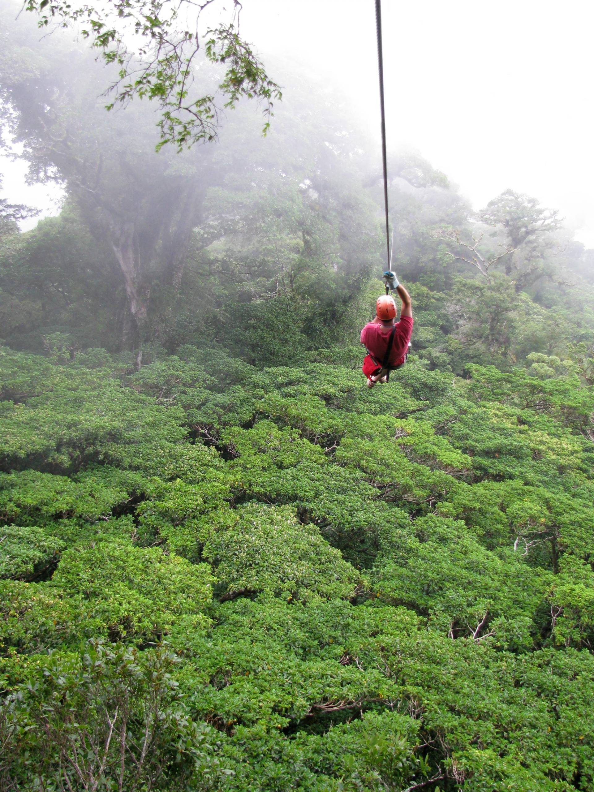 zip line in costa rica