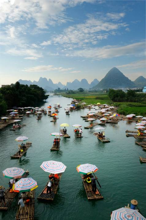 barche sul fiume di yangshuo
