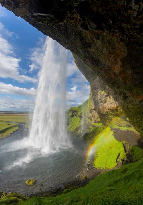 cascata di seljalandsfoss