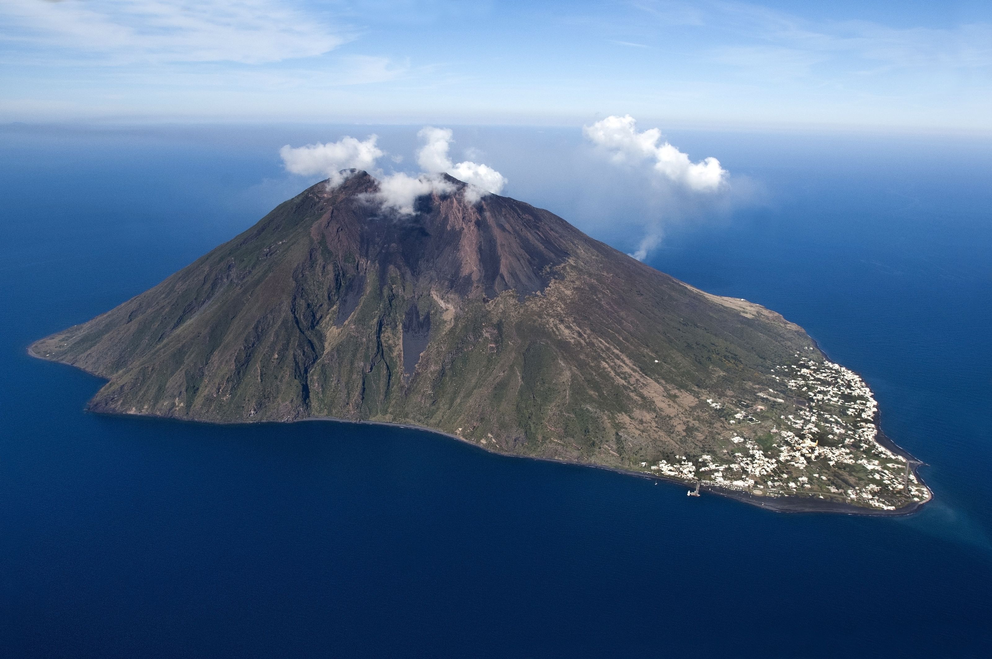 Tour Delle Isole Eolie: 8 Giorni Tra Mare E Trekking | Tramundi