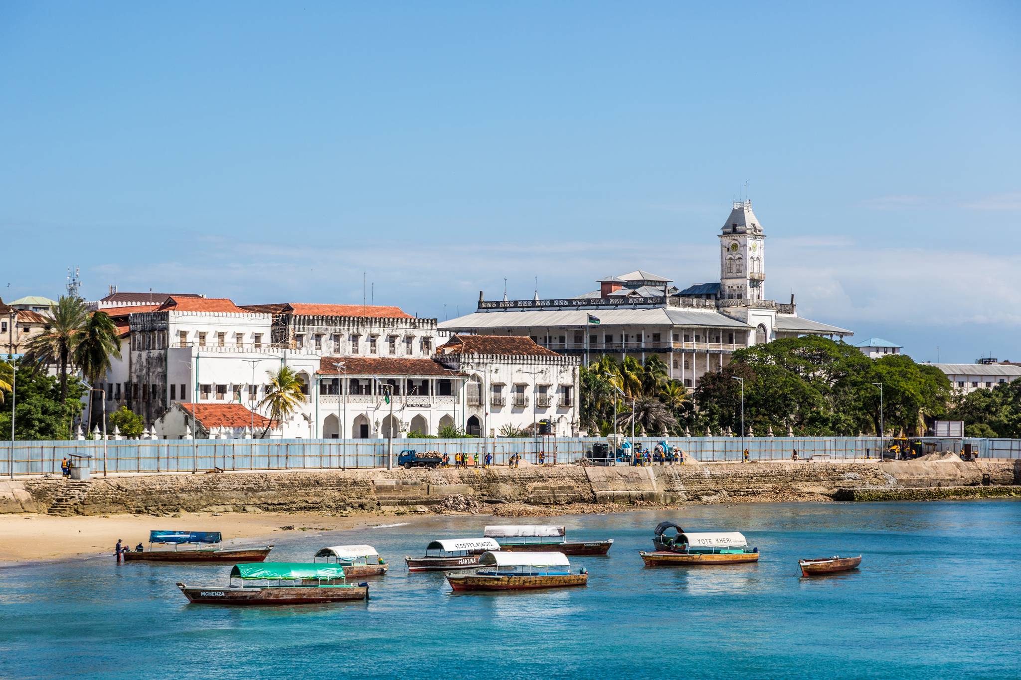 citta sulla costa di zanzibar