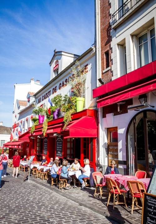 place du tertre montmartre