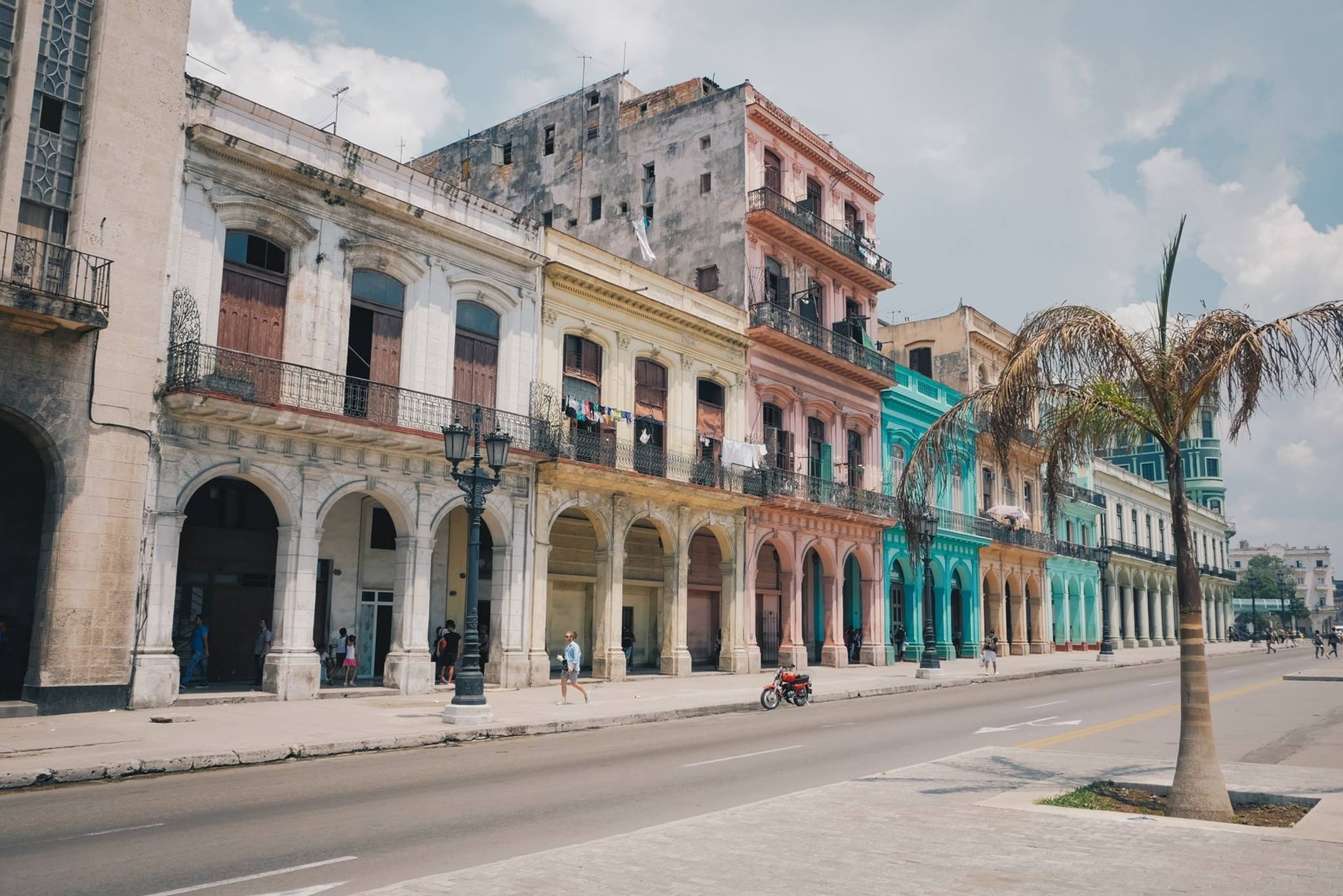 palazzi colorati di la habana