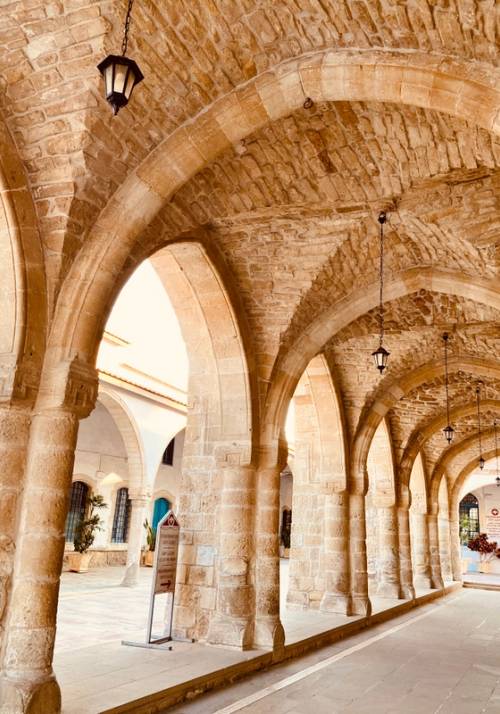 portici citta vecchia larnaca cipro