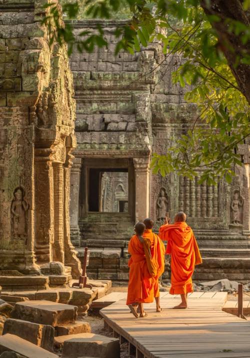 monaci ad angkor
