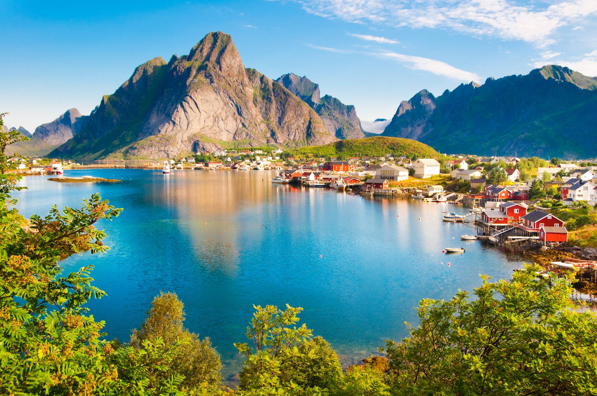 villaggio reine case rosse lofoten