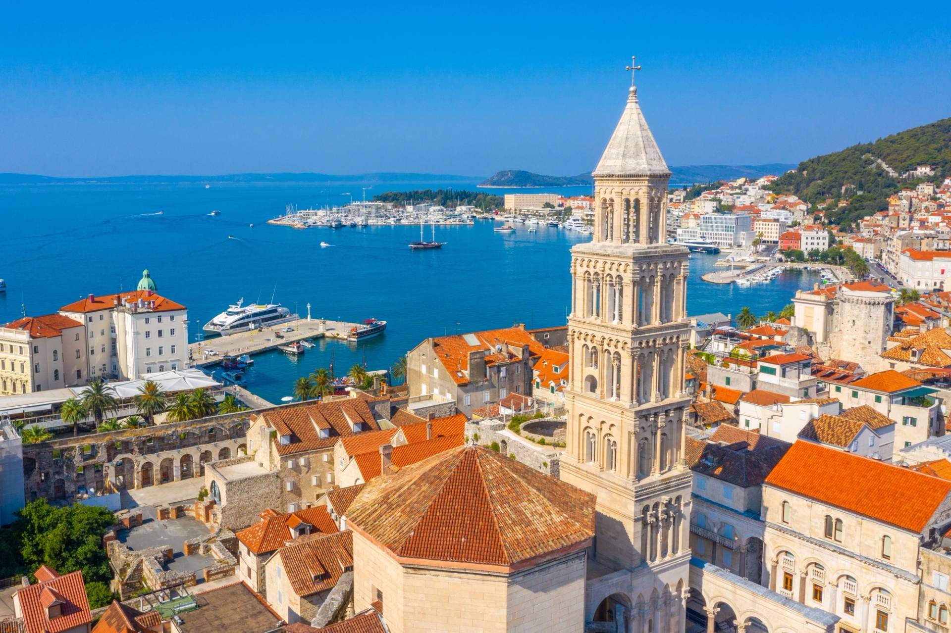 palaces in the downtown of Split