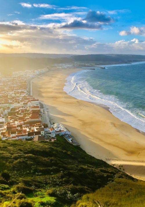 spiaggia di nazare portogallo