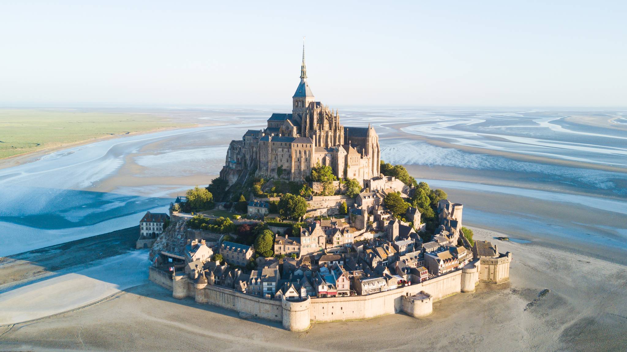 collina mont saint michel bassa marea