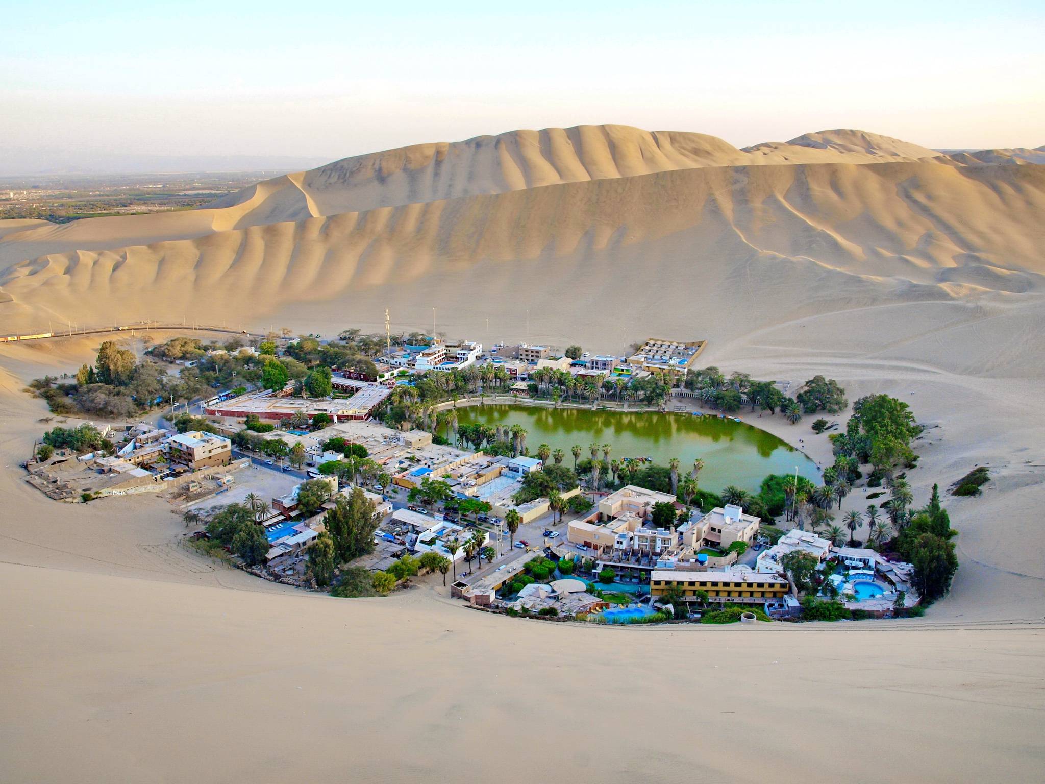 oasi huacachina nel deserto peru