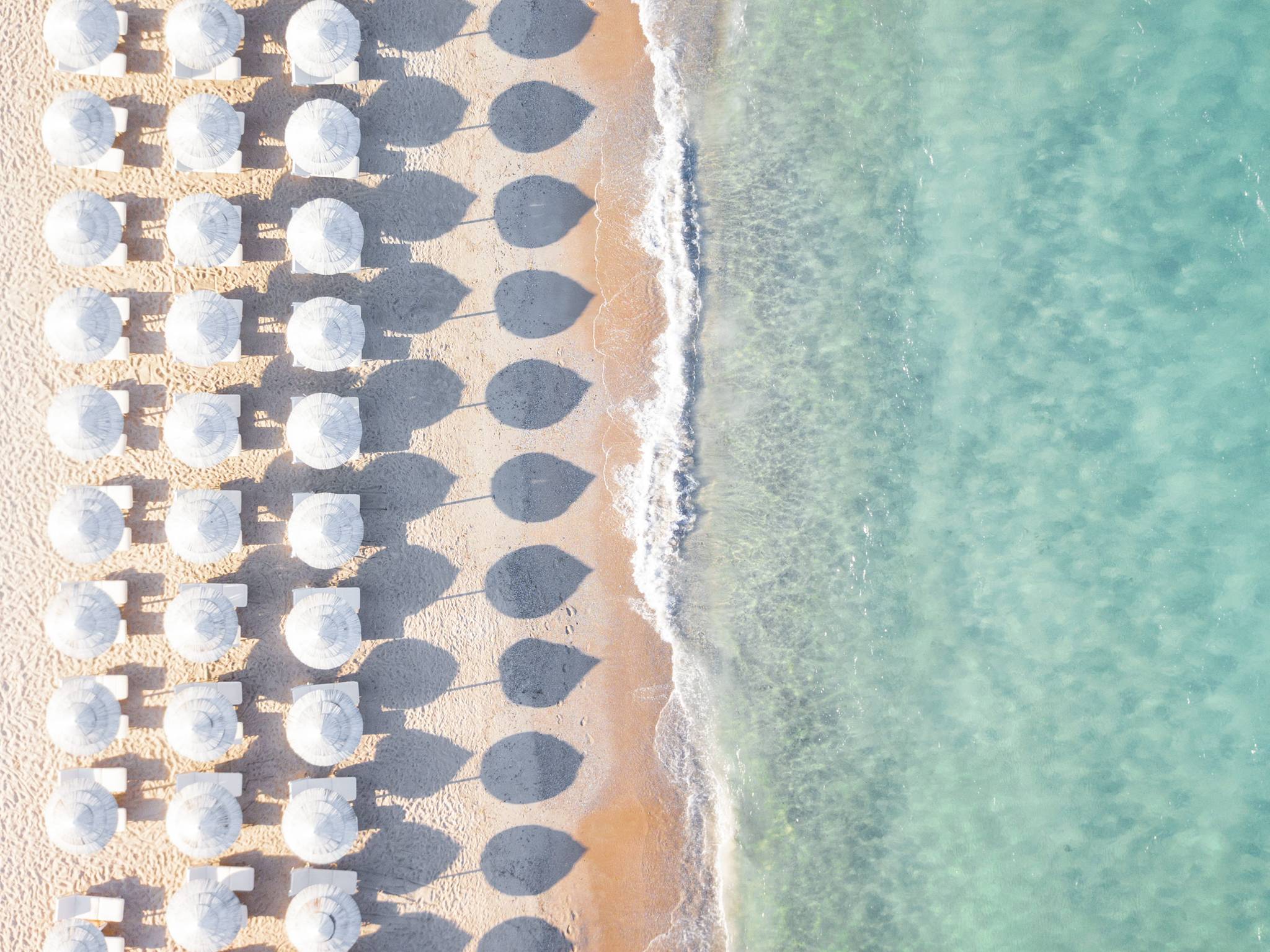 spiaggia attrezzata in italia