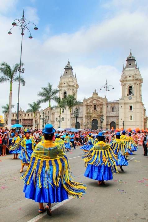 carnevale cattedrale lima