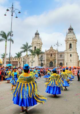 carnevale cattedrale lima