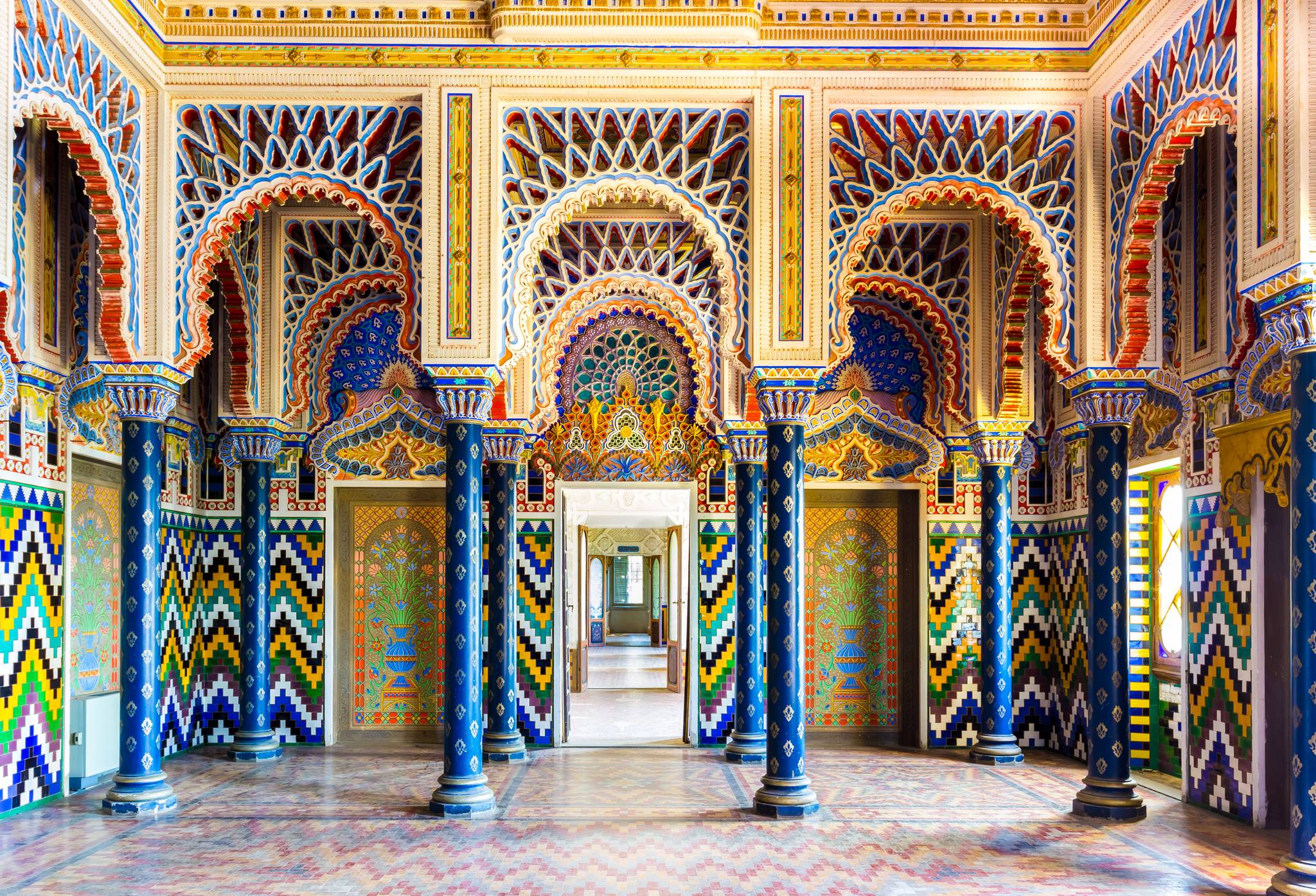 interni colorati castello di sammezzano