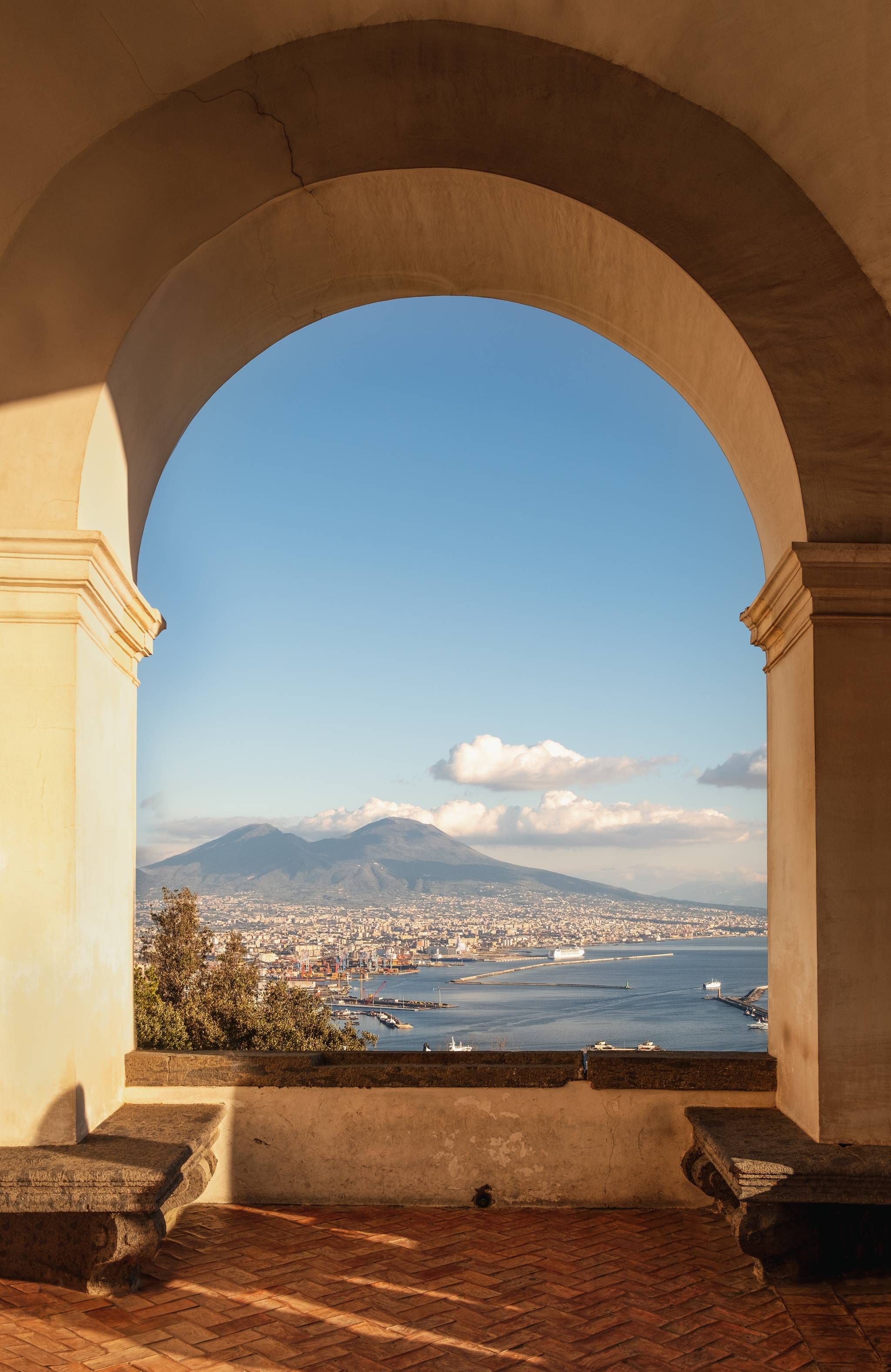 finestra su napoli