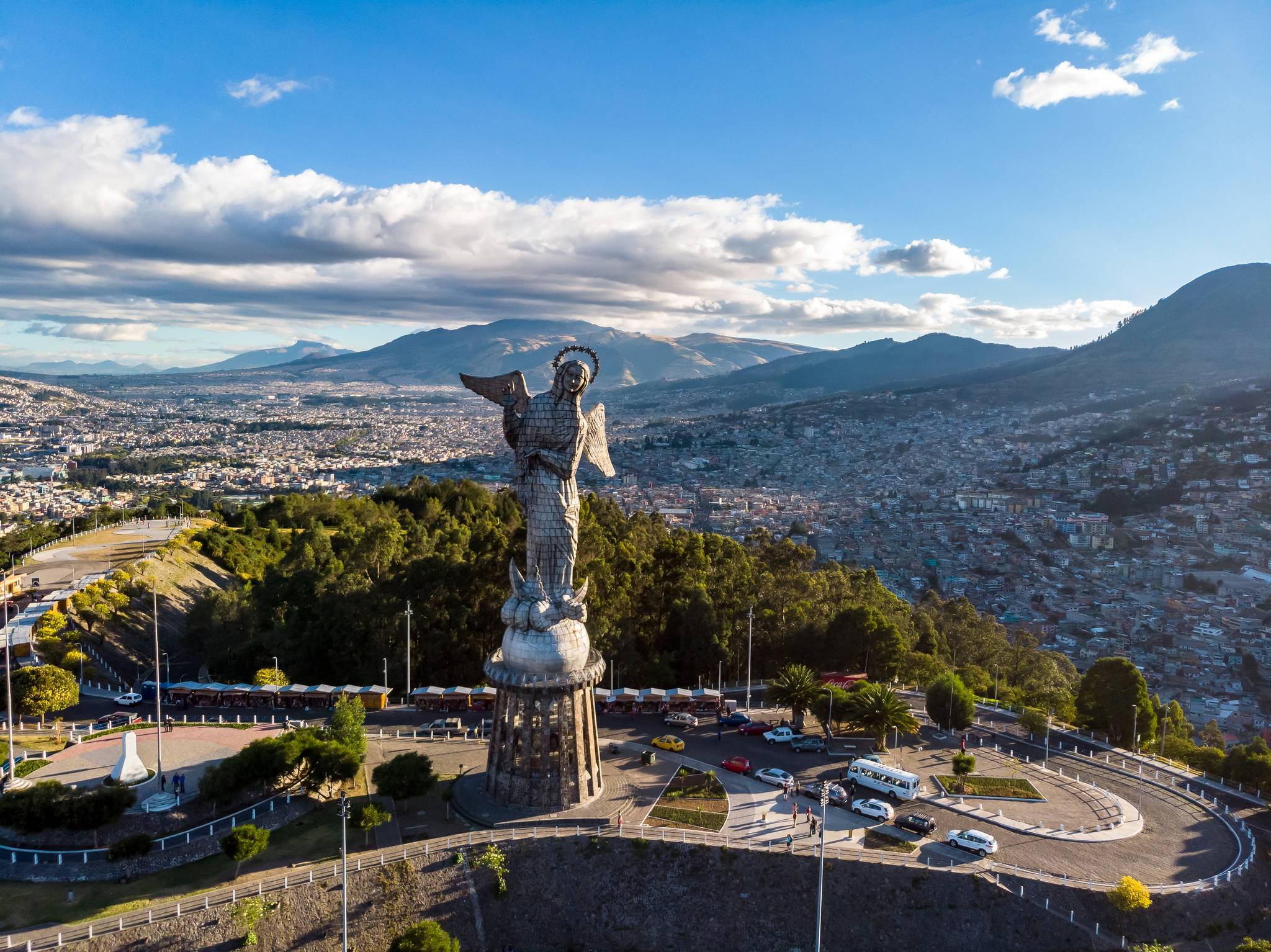 vista panoramica sulla città di quito