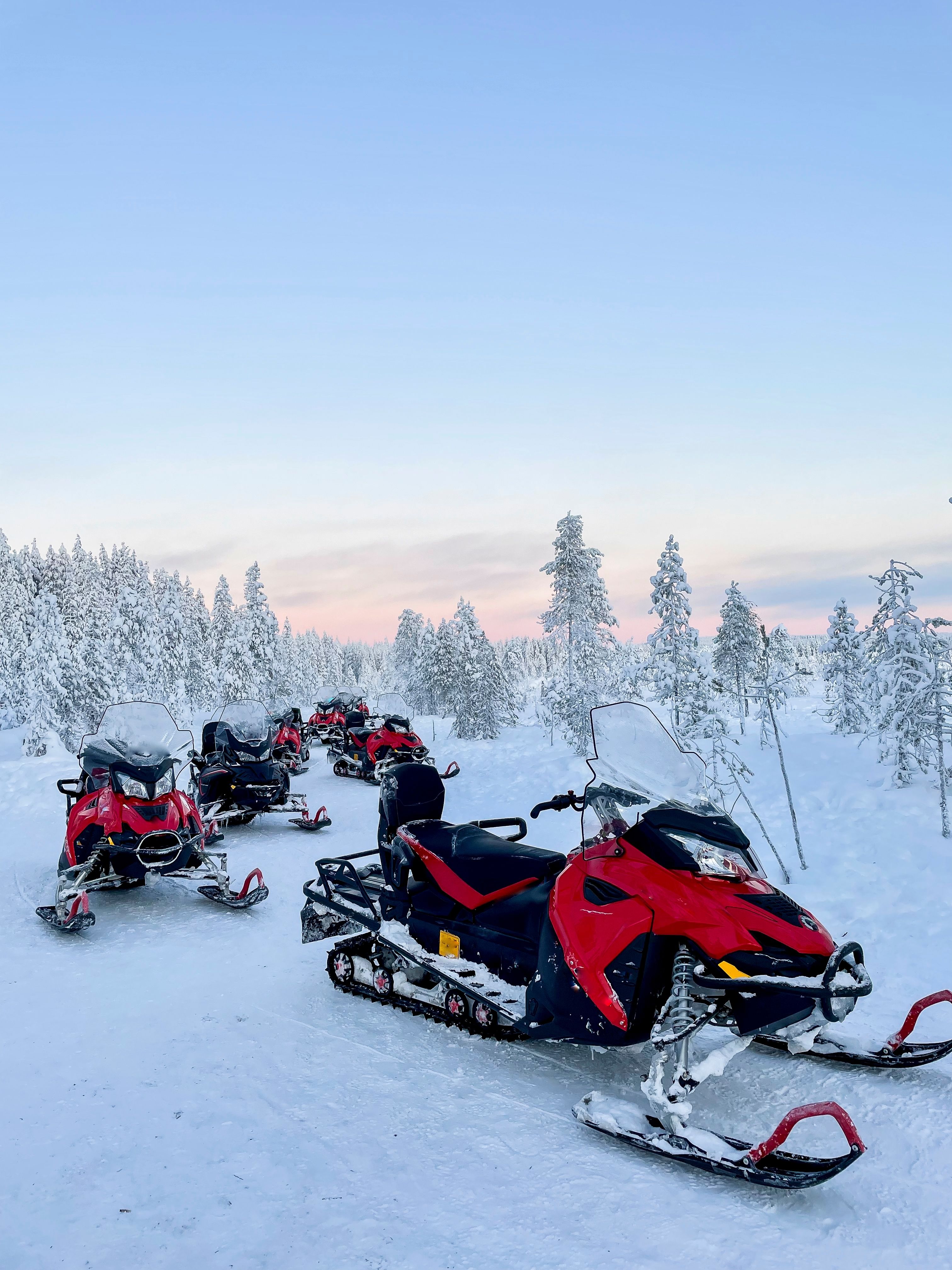 escursione in motoslitta