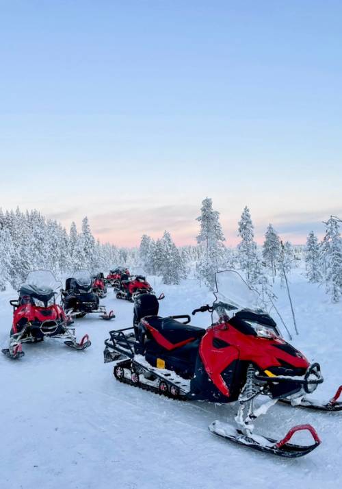 escursione in motoslitta