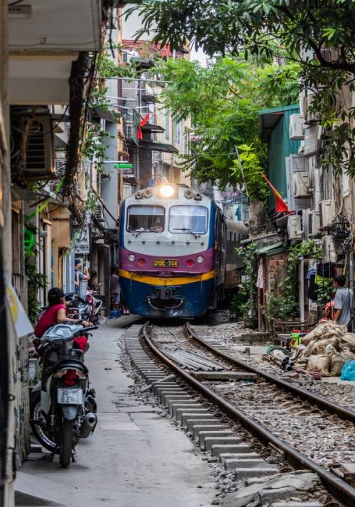 train in the middle of the city