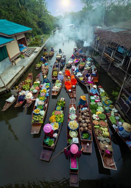 mphawa floating market