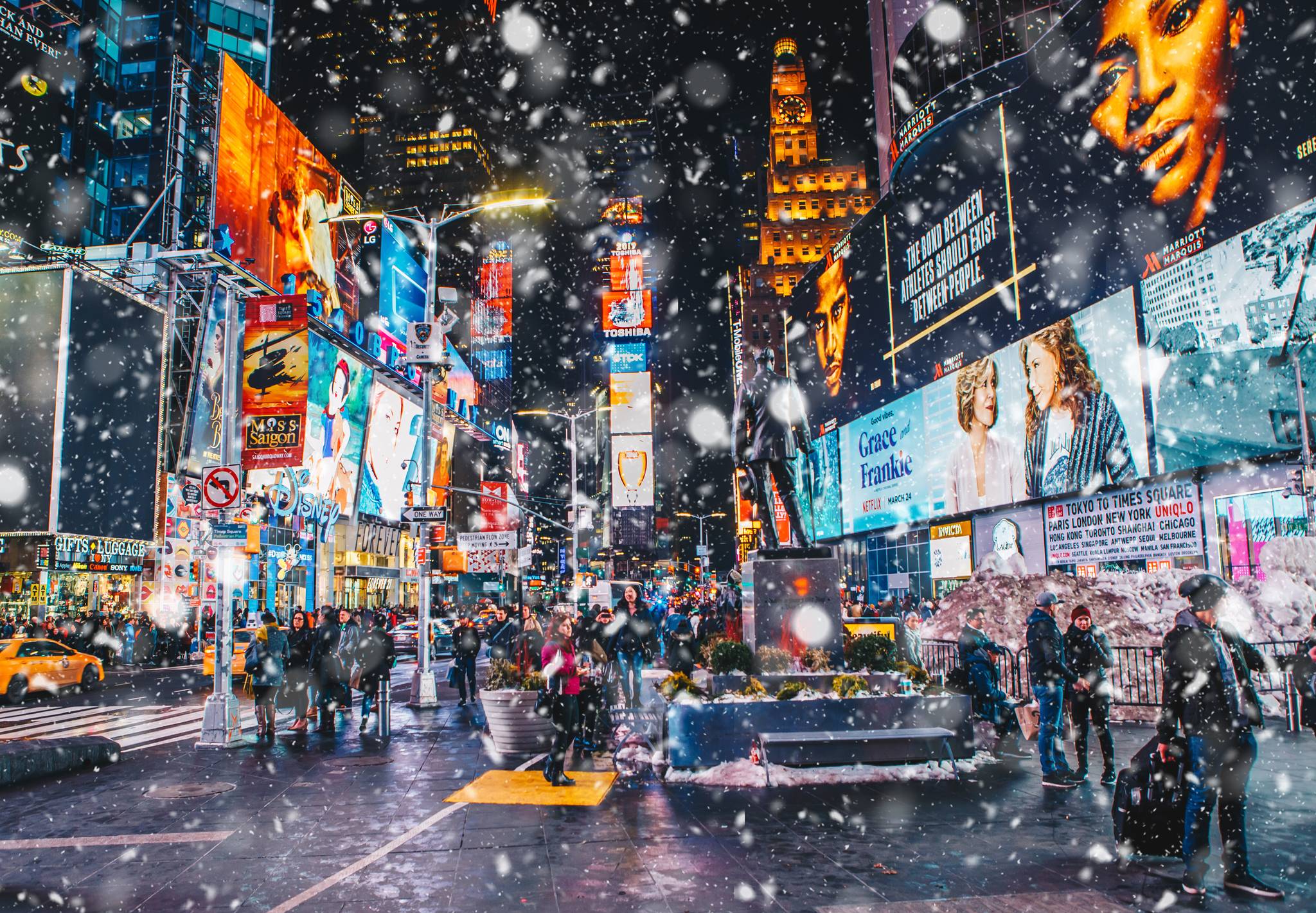 new york sotto la neve