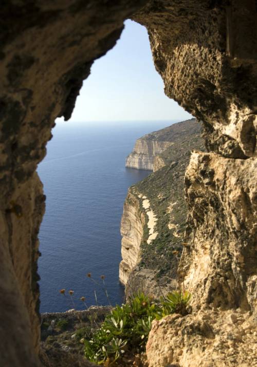 scogliere di dingli a malta