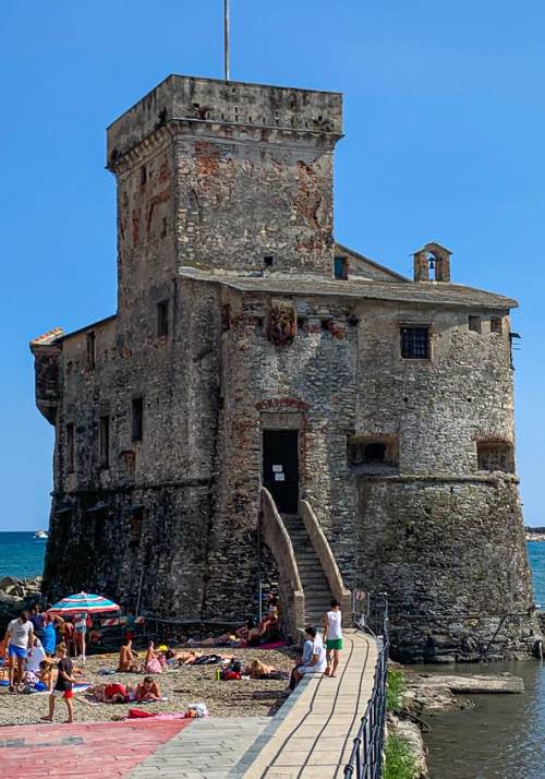castle in rapallo