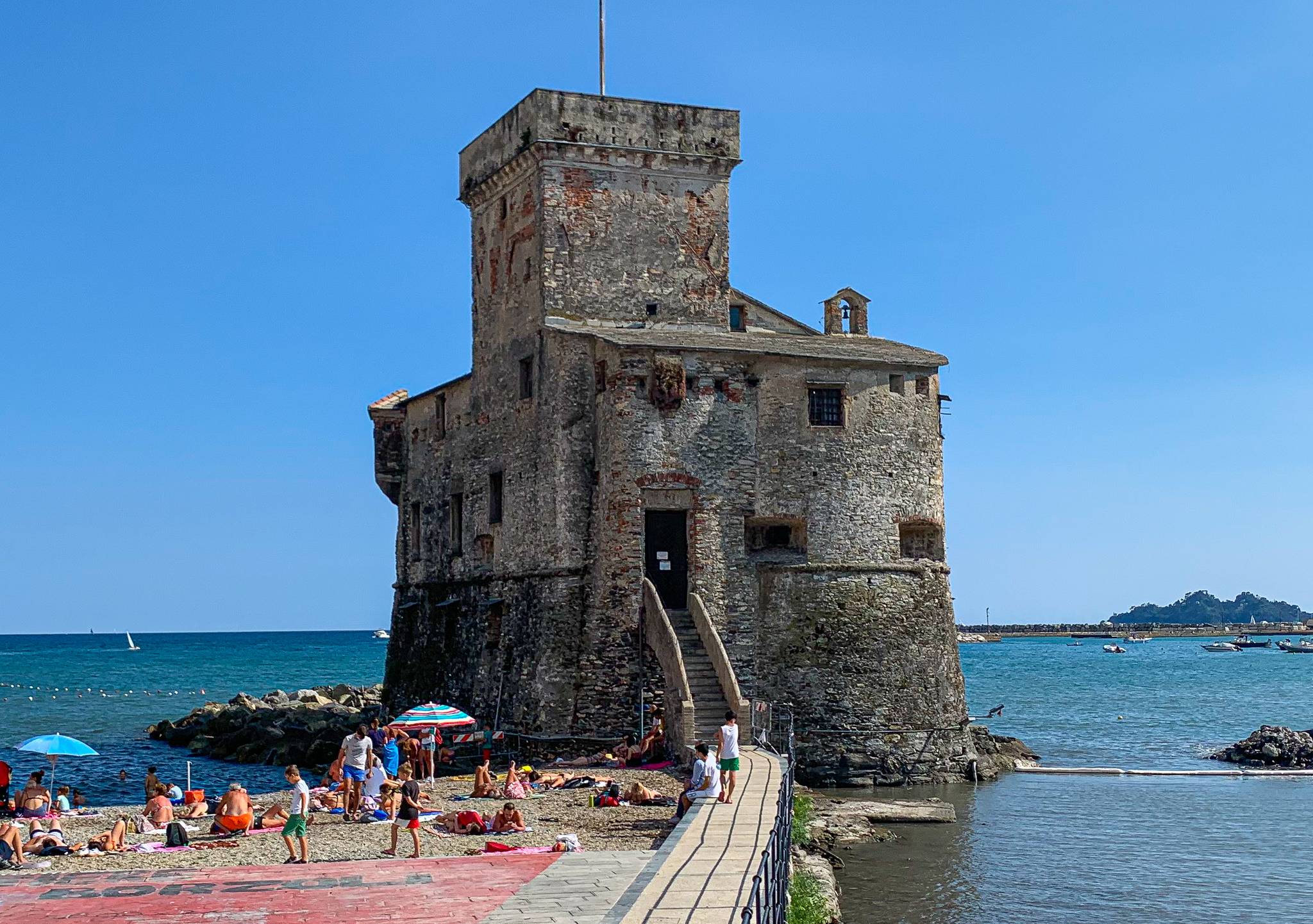 castle in rapallo