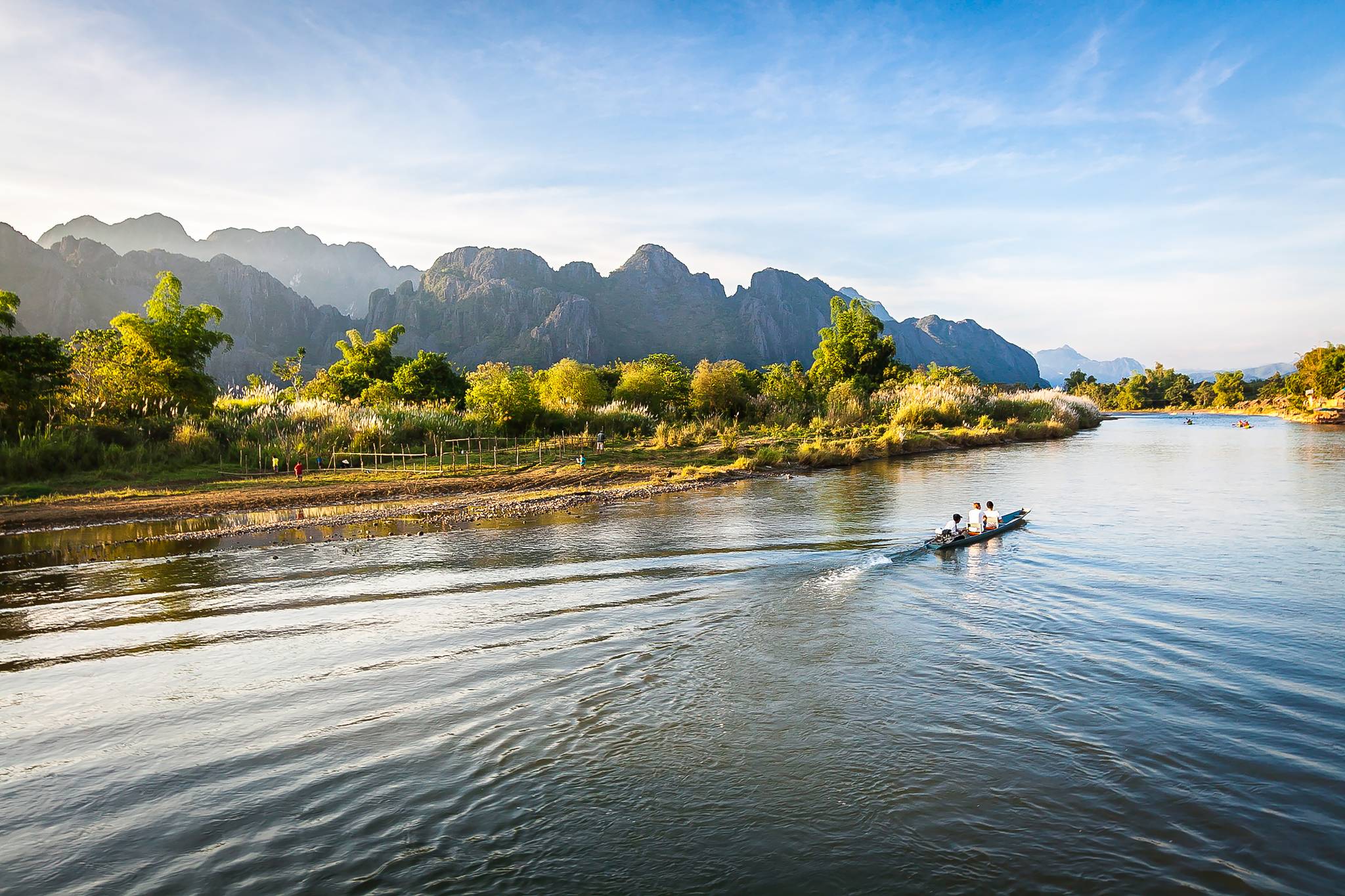 barca sul fiume mekong laos